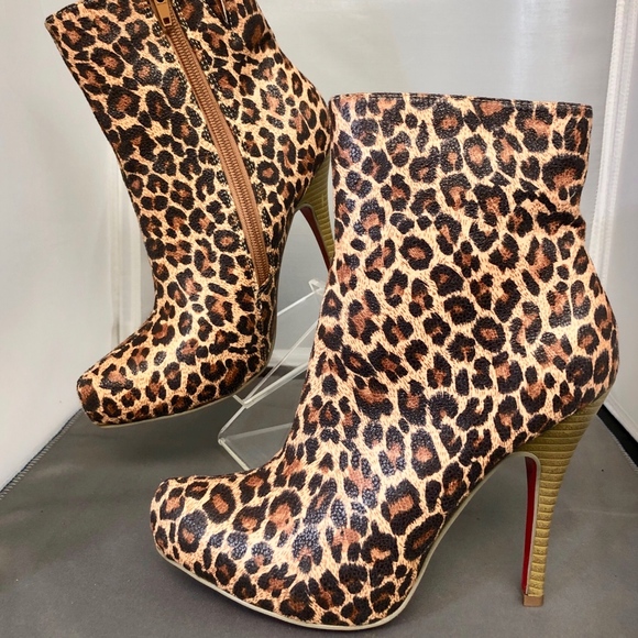 Alba Karla Animal Print Ankle Boots SZ 6 - Picture 1 of 5
